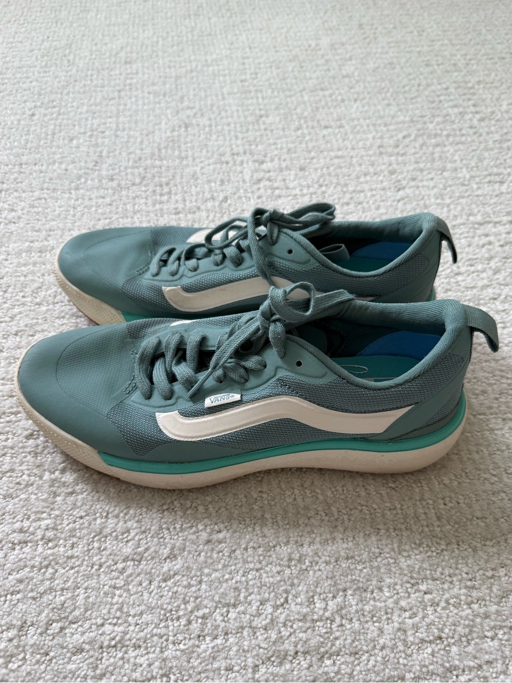 Vans Teal and White Low-Top Sneakers with Mint Trim